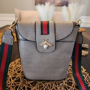 Elegant Beige Croc-Embossed Bag with Gold Bee Accent